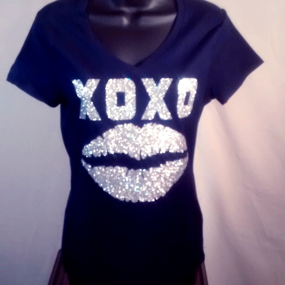 Custom Made NWOT Graphic XOXO Kiss Tee Shirt❤❤❤